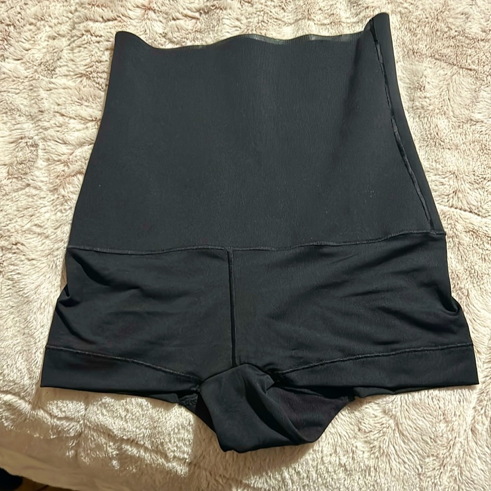 Maidenform Shapewear